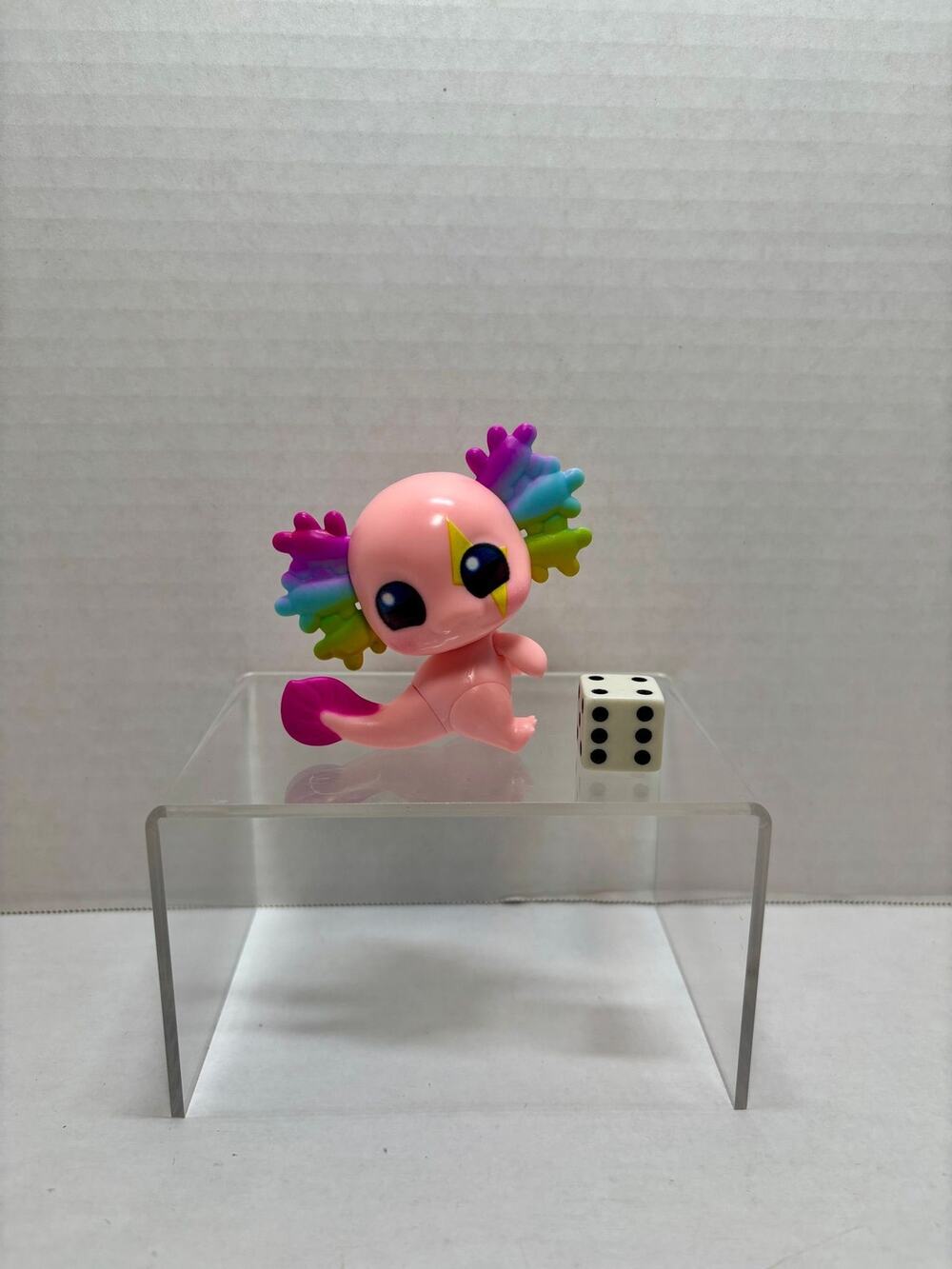 Zuru 5 Surprise A Lot A Axolotls Mini Toy Figure Pink Rainbow